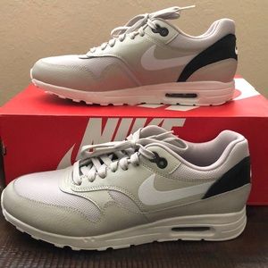 NIB NIKE AIR MAX 1 ULTRA 2.0 Size 10